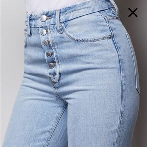 GOOD AMERICAN VINTAGE EXPOSED BUTTONS